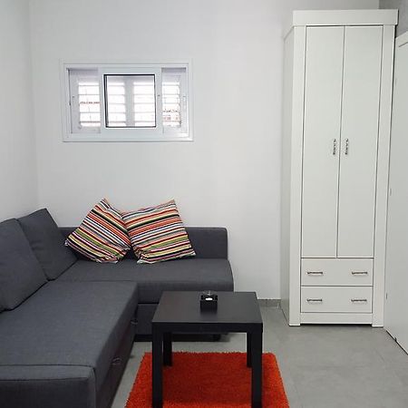Studio Masaryk Apartment Bat Yam Ngoại thất bức ảnh