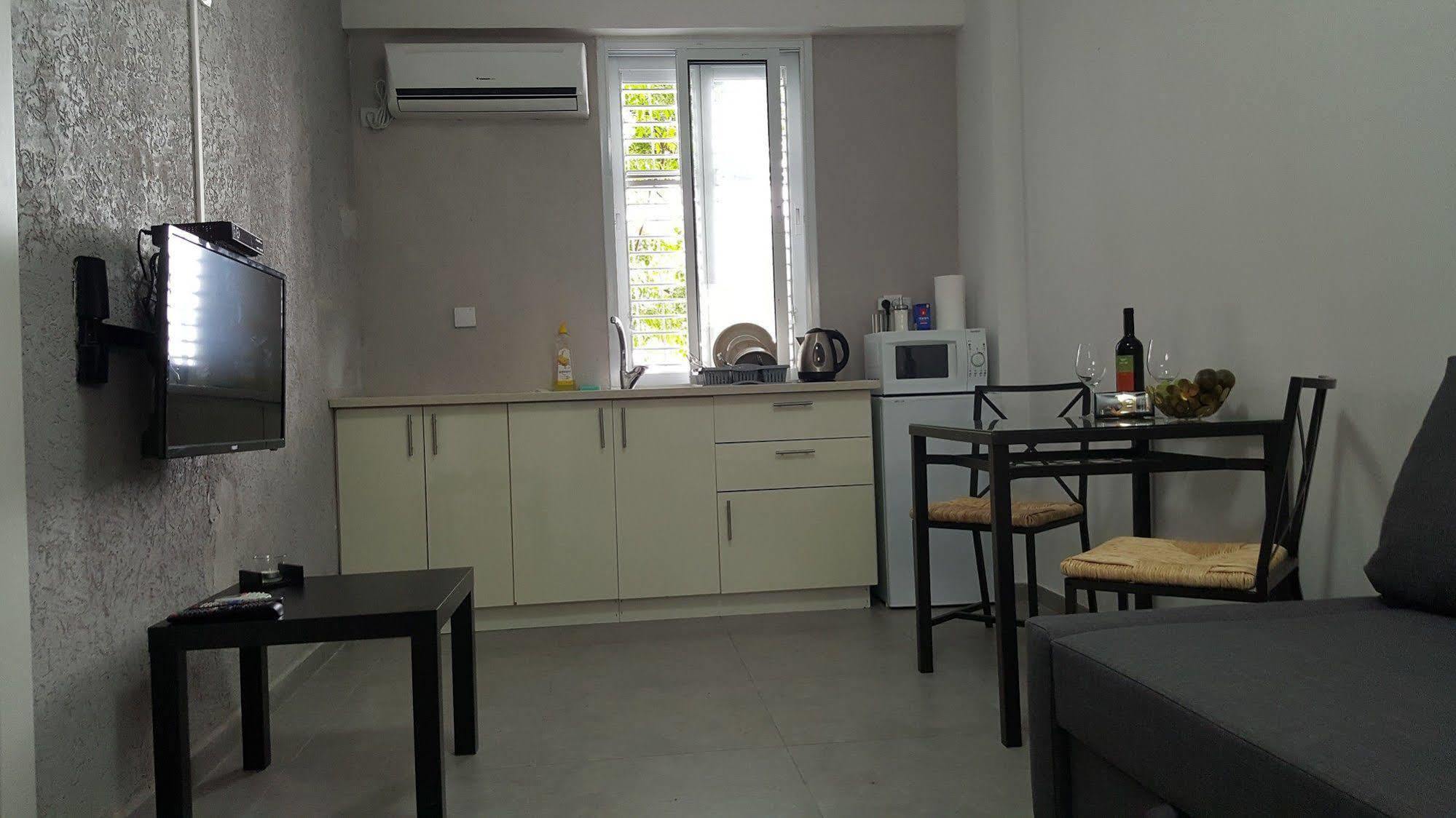 Studio Masaryk Apartment Bat Yam Ngoại thất bức ảnh
